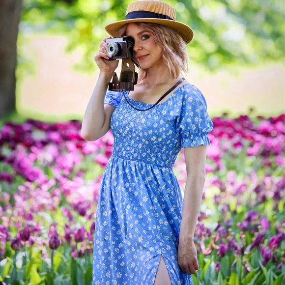 Off-Shoulder Floral Midi Dress - Picture 9 of 15